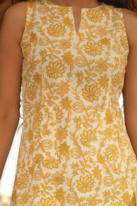 Handcrafted yellow sheath dress with elegant dahlia print - Myra collection