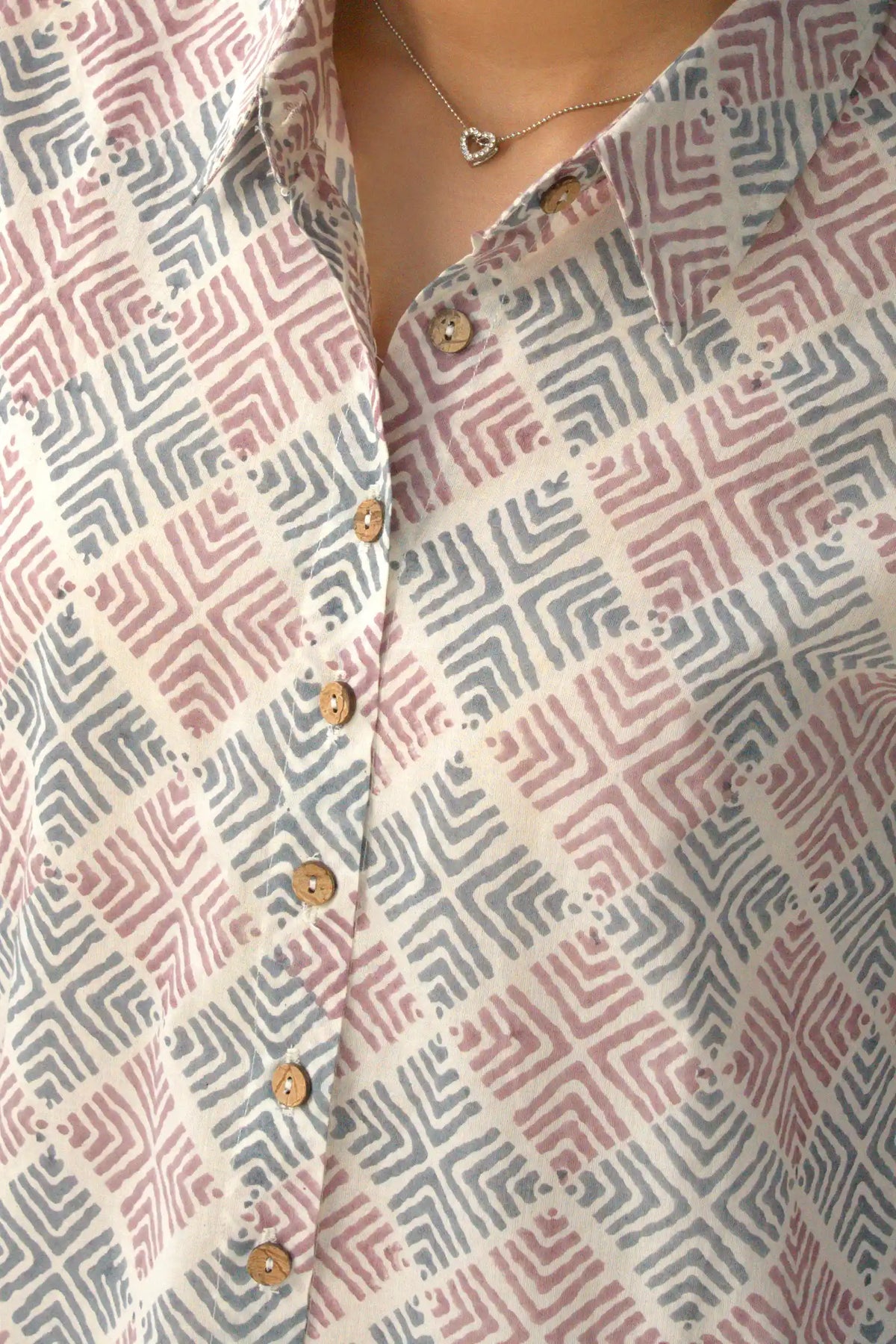 Handmade Aditi grey geometric cotton shirt