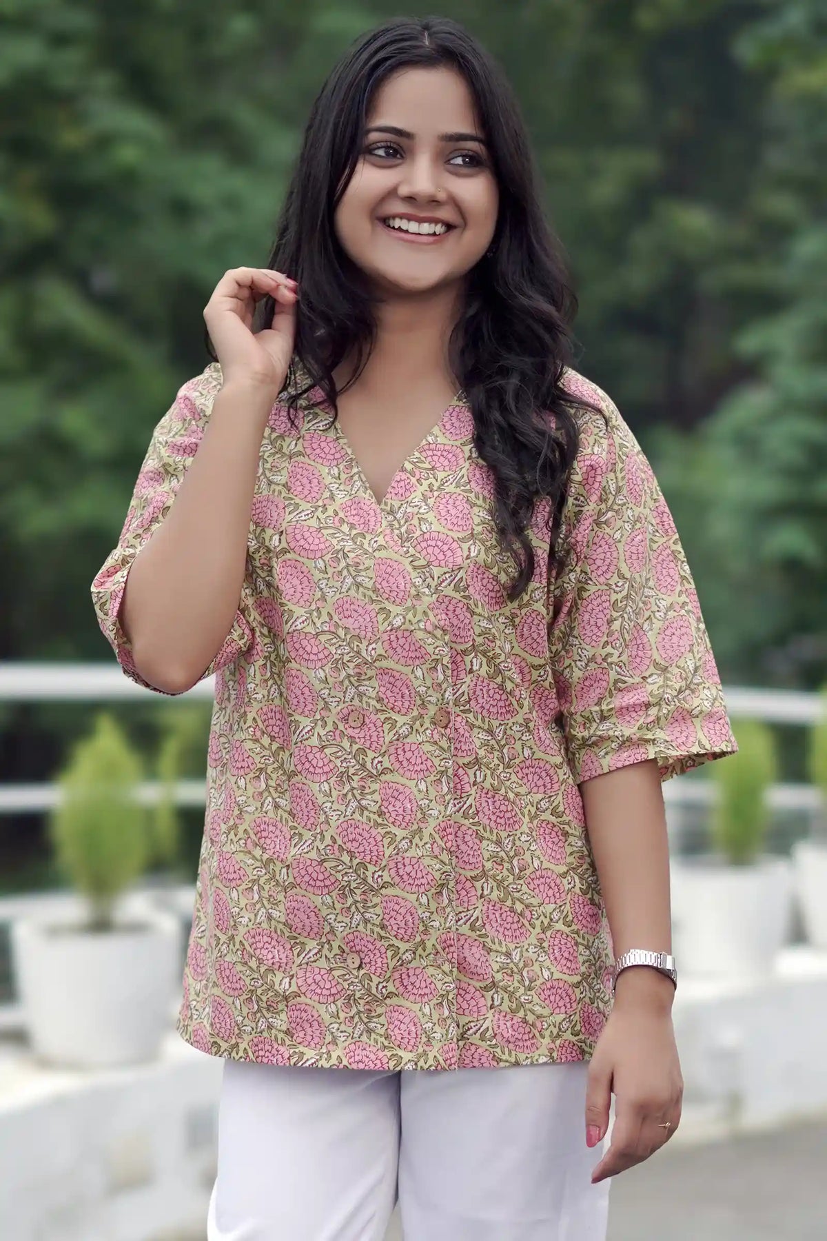 Lightweight summer Pihu Garden Button Top for women